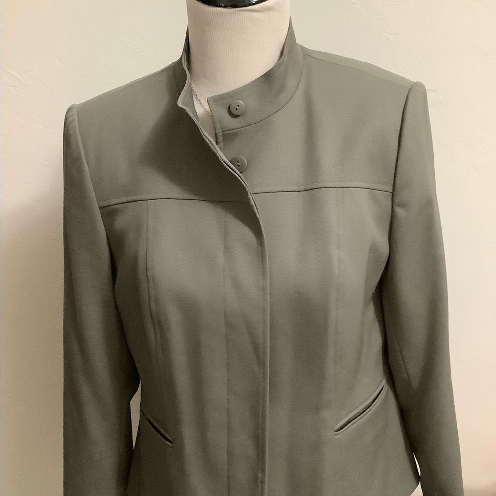 Talbots Women's Retro Gray Blazer with Hidden Buttons & Band Collar